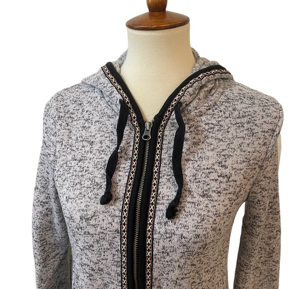 Mossimo Supply Co. Size Small Hoodie * Warm and Comfortable * - Picture 3 of 9